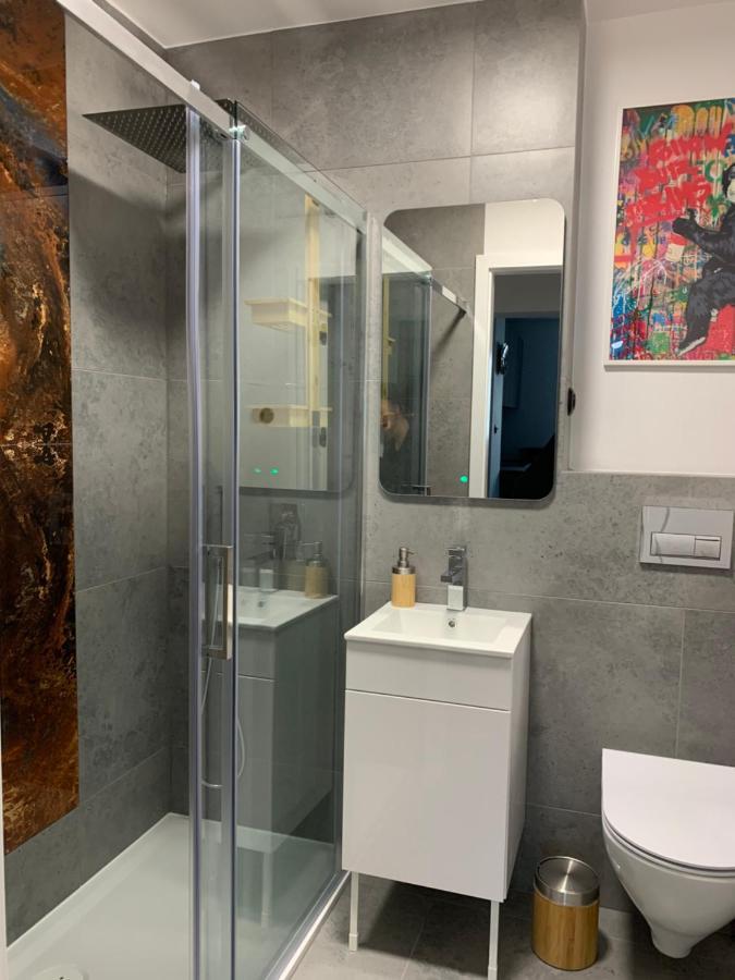 Metro Trocka Apartment Warsawa Bagian luar foto