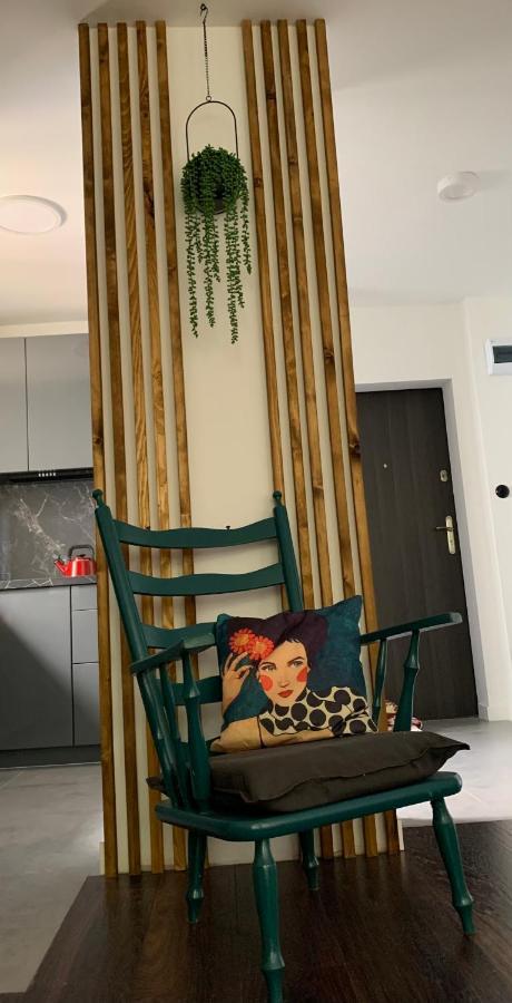 Metro Trocka Apartment Warsawa Bagian luar foto